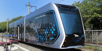 [대한건강의료신문]-전철-대신-친환경-‘수소트램’-개발-가속화…-2023년까지-424억-투자