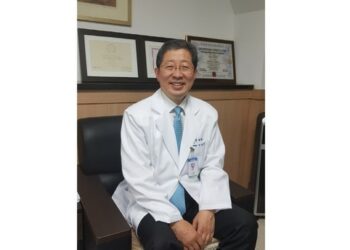 [대한건강의료신문]-유방·갑상샘-분야-명의,-박성준-병원장